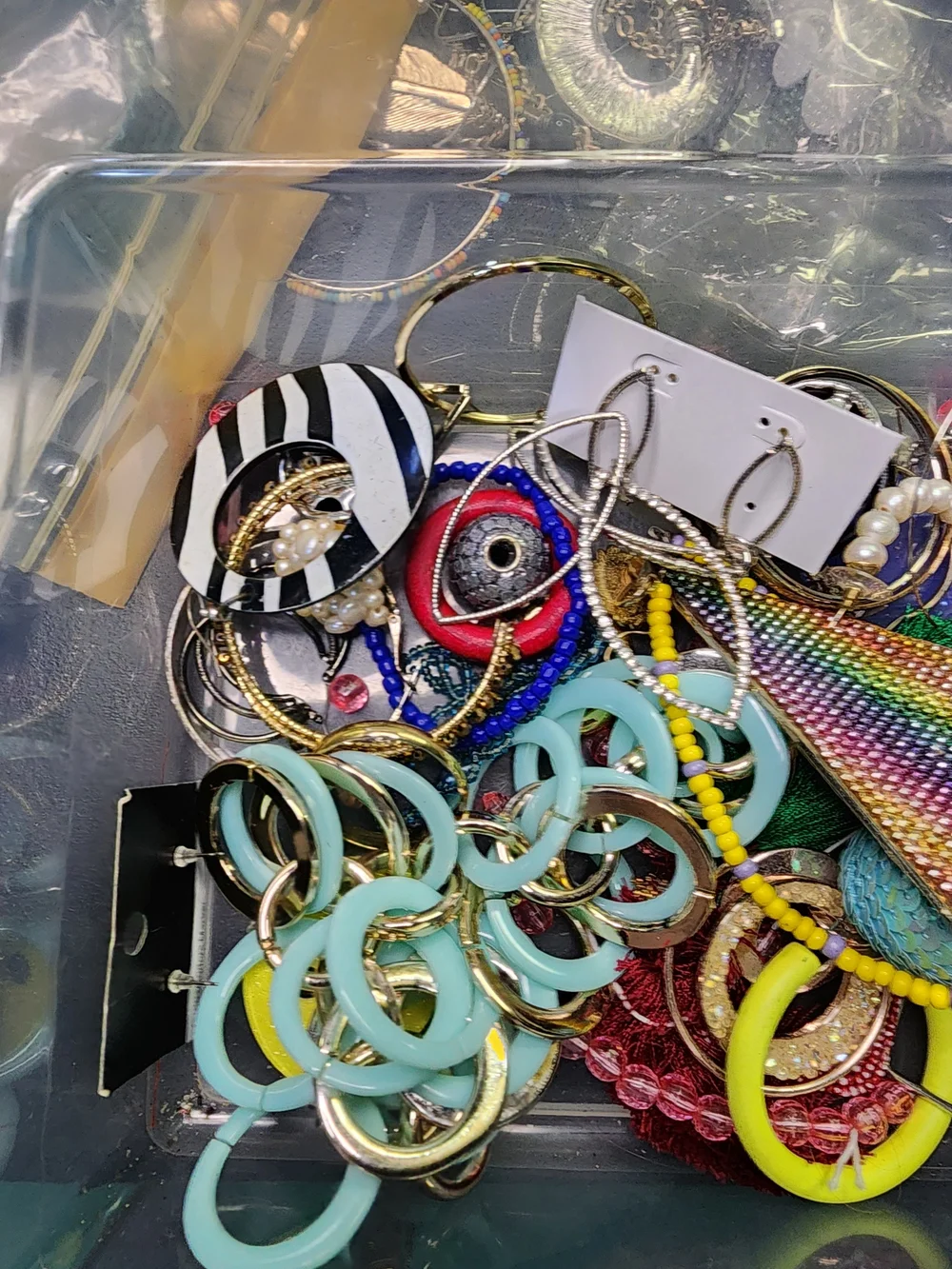 1lb Mixed Fashion Jewlery Lot For Crafting May Or May Not Have Matches
